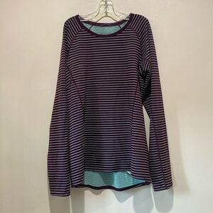 Women’s Patagonia mid weight capeline baselayer